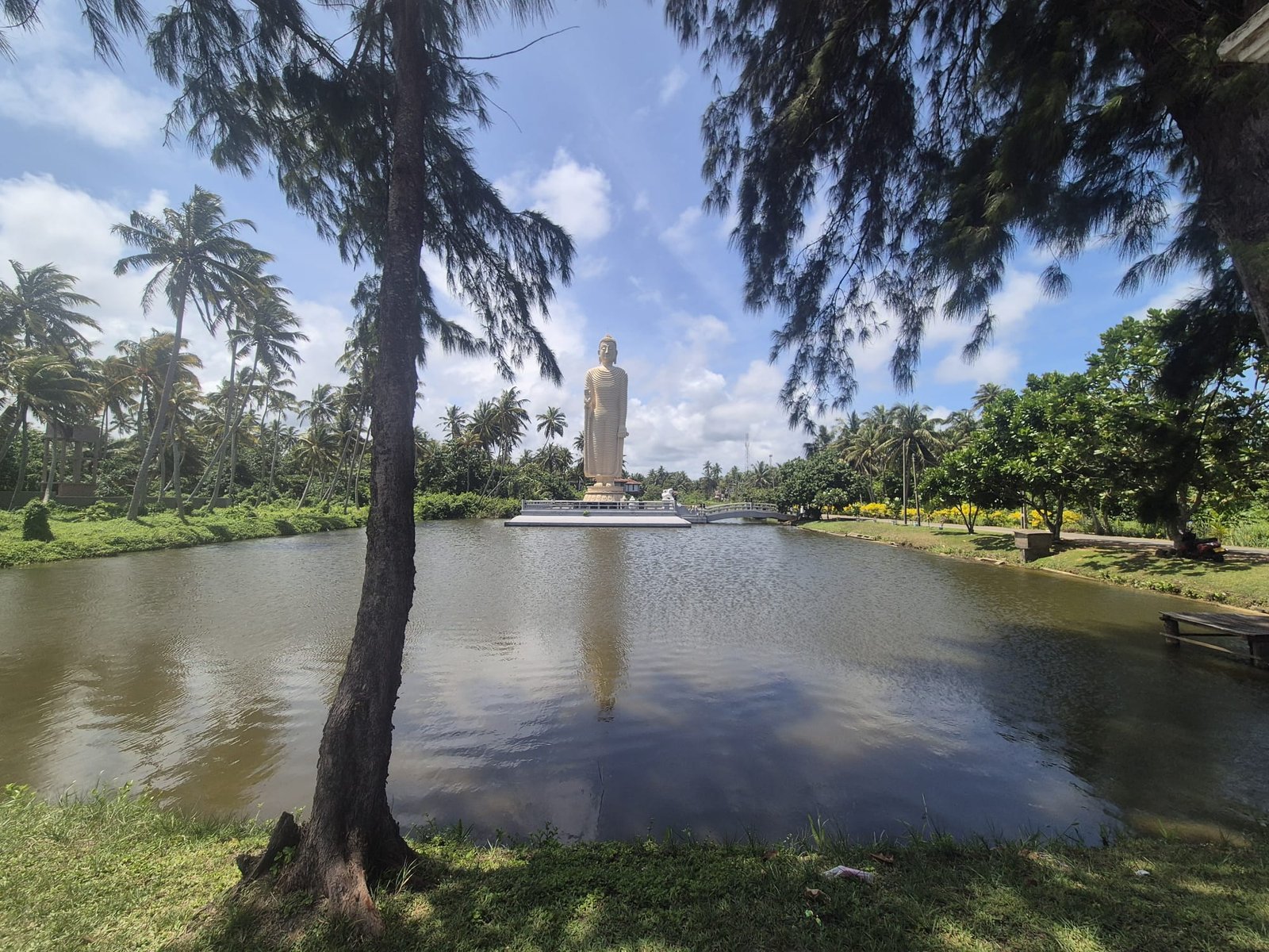 Estatua de Buda en Sri Lanka